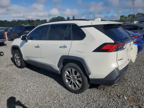2T3Y1RFV0MW156760 — 2021 Toyota RAV4, zdjęcie 2 z Copart, Tył