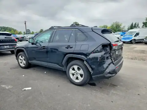 2T3R6RFVXMW019007 — 2021 Toyota RAV4, photo 2 from Copart, Rear end