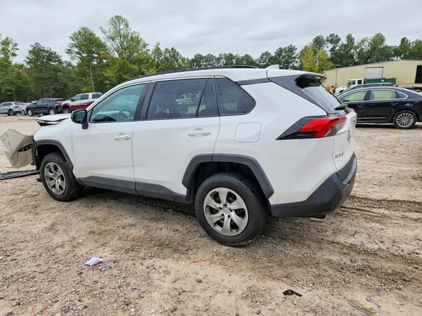 2T3F1RFVXMC213930 — 2021 Toyota RAV4, foto 2 de Copart, Parte delantera