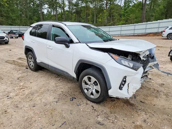 2T3F1RFVXMC213930 — 2021 Toyota RAV4, foto 4 de Copart, Parte delantera