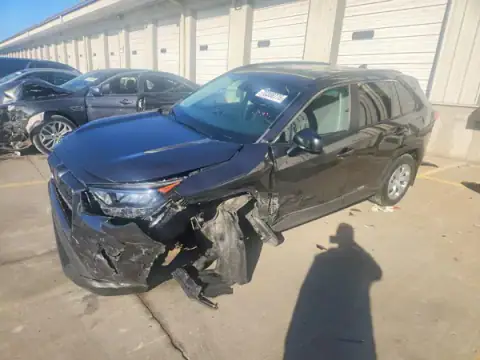 2T3H1RFVXMC157562 — 2021 Toyota RAV4, წინა ნაწილი (Front End), ფოტოები შეკეთებამდე