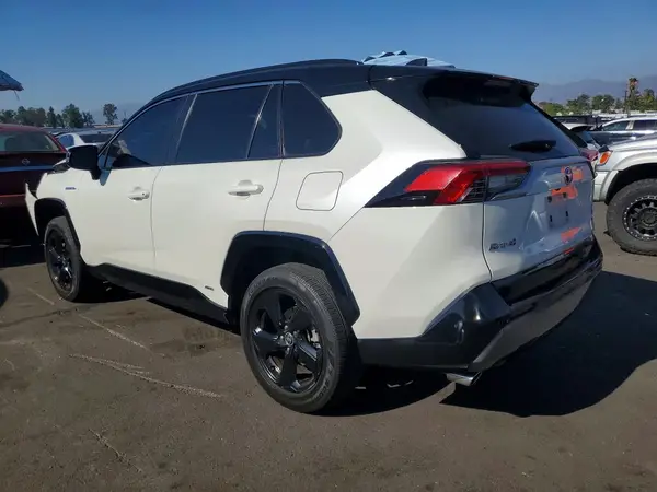 JTME6RFV2MJ003560 — 2021 Toyota RAV4, photo 2 from Copart, Front end