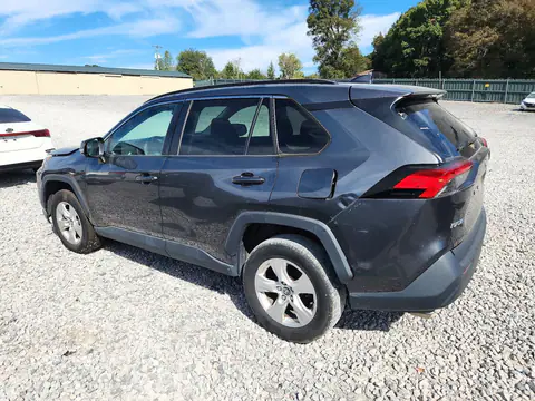 2T3W1RFV8MC086062 — 2021 Toyota RAV4, photo 2 from Copart, Front end