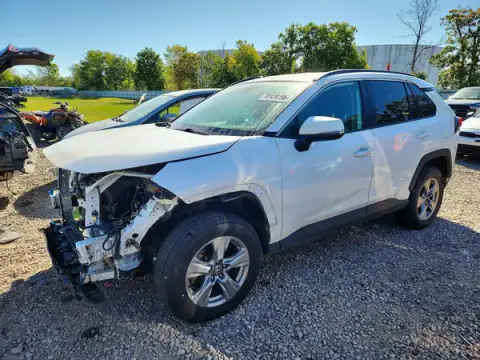 2T3P1RFV0PC363117 — 2023 Toyota RAV4, წინა ნაწილი (Front End), ფოტოები შეკეთებამდე