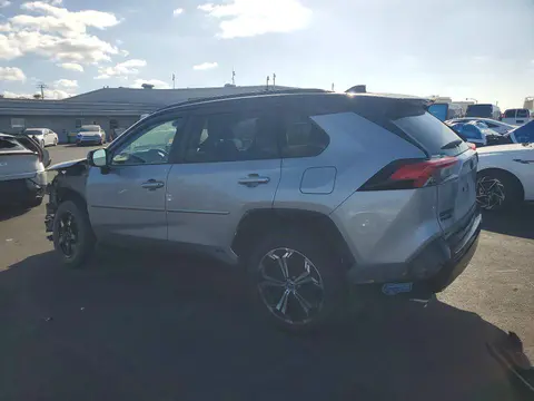 2021 Toyota RAV4 PRIME VIN JTMFB3FV7MD010404 фото 2