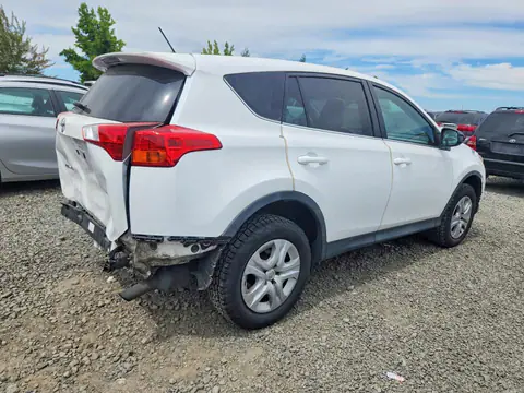 2T3ZFREV8FW156838 — 2015 Toyota RAV4, фото 3 с аукциона Copart 29.09.2026, Задняя часть