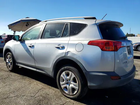 2015 Toyota RAV4 VIN JTMZFREV8FJ025603 фото 2