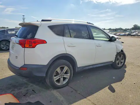 2015 TOYOTA RAV4 VIN JTMRFREV7FD114318 фото 3