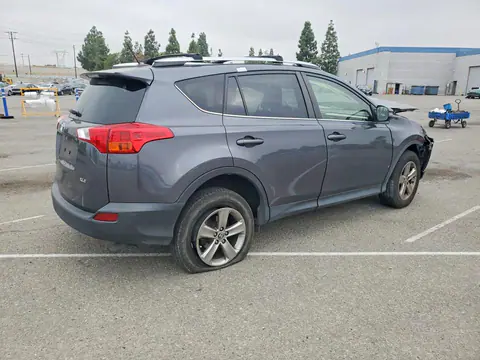 2015 Toyota RAV4 VIN JTMWFREV7FD069612 фото 3