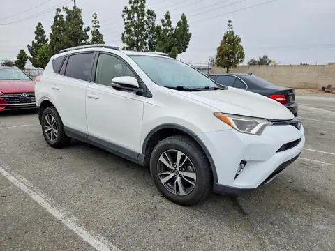 JTMWFREV4GJ083177 — 2016 Toyota RAV4, фото 4 с аукциона Copart 29.09.2026, Задняя часть