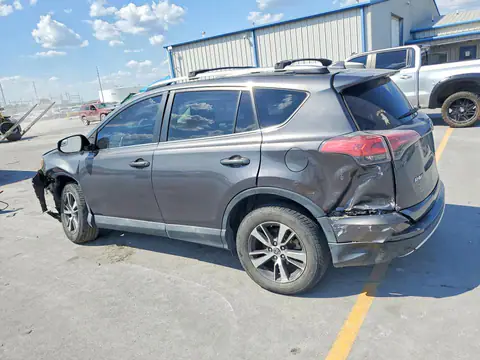 2T3RFREV0GW446234 — 2016 Toyota RAV4, photo 2 from Copart 14.10.2026, Front end