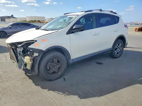 JTMZFREV3GJ091459 — 2016 Toyota RAV4, Front end (Front End), before-repair photos