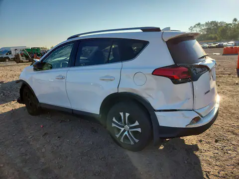 JTMBFREV6HJ120360 — 2017 Toyota RAV4, zdjęcie 2 z Copart 28.10.2026, Przód