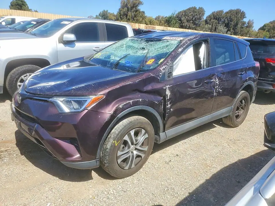 2T3ZFREVXHW401125 Toyota RAV4 2017 — Rollover damage, before-repair photo