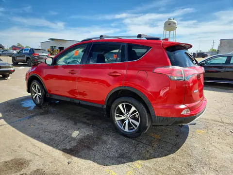 2017 TOYOTA RAV4 VIN JTMRFREV5HJ108022 фото 2