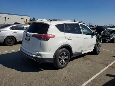 2017 Toyota RAV4 VIN JTMWFREV1HJ102057 фото 3