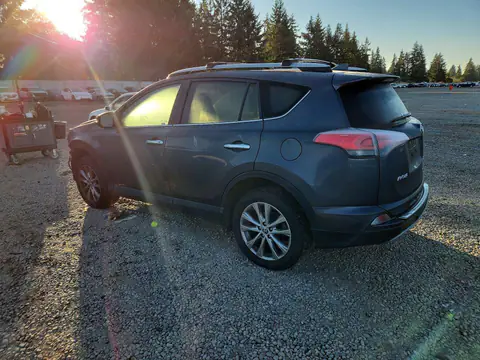 2T3DFREV8HW604962 — 2017 Toyota RAV4, photo 2 from Copart 16.10.2026, Front end
