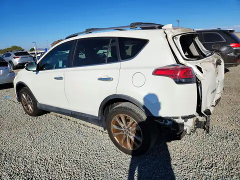 2T3YFREV5HW315894 — 2017 Toyota RAV4, photo 2 from Copart 13.10.2026, Rear end