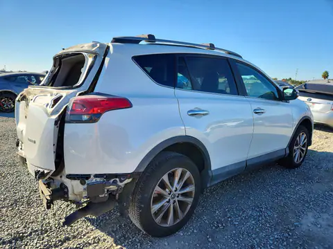 2T3YFREV5HW315894 — 2017 Toyota RAV4, photo 3 from Copart 13.10.2026, Rear end