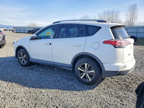 2017 Toyota RAV4 VIN 2T3RFREV8HW679778 фото 2