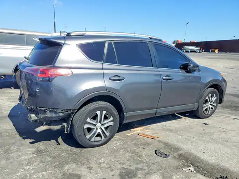 2T3ZFREV8JW488979 — 2018 Toyota RAV4, zdjęcie 3 z Copart 21.10.2026, Tył