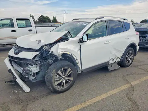 JTMRFREV9JJ192593 — 2018 Toyota RAV4, Передняя часть (Front End), фото до ремонта