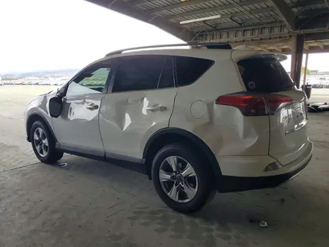 2018 Toyota RAV4 VIN JTMWFREV6JJ211118 фото 2