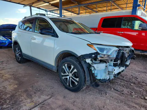 JTMBFREVXJJ212271 — 2018 Toyota RAV4, zdjęcie 4 z Copart 13.10.2026, Przód