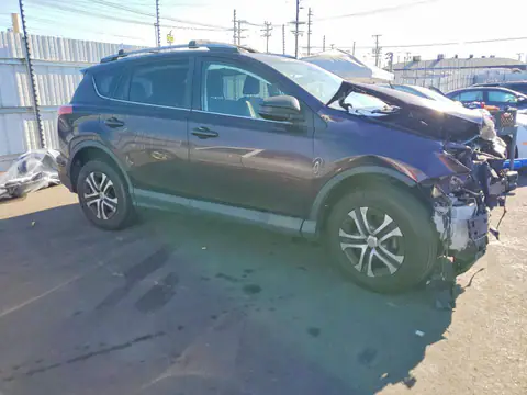 2T3ZFREV5JW457365 — 2018 Toyota RAV4, photo 4 from Copart 26.10.2026, Front end
