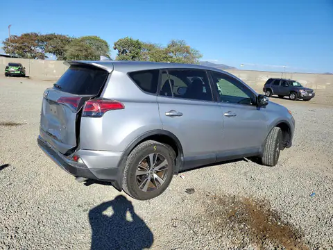 JTMWFREV8JD127686 — 2018 Toyota RAV4, photo 3 from Copart 27.10.2026, Rear end