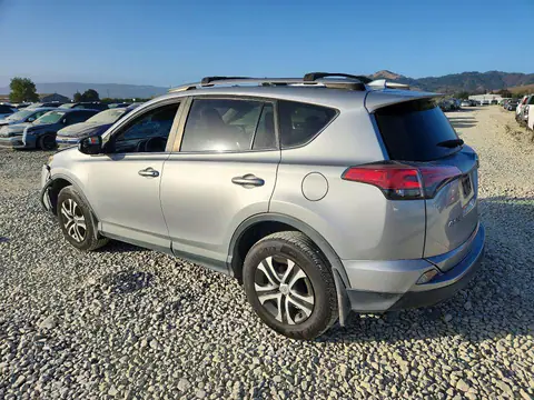2T3ZFREV9JW425082 — 2018 Toyota RAV4, ფოტო 2, Copart 22.10.2026, წინა ნაწილი