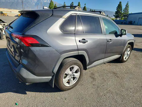 2T3W1RFV2KC032012 — 2019 Toyota RAV4, ფოტო 3, Copart 29.09.2026, გვერდითი ნაწილი