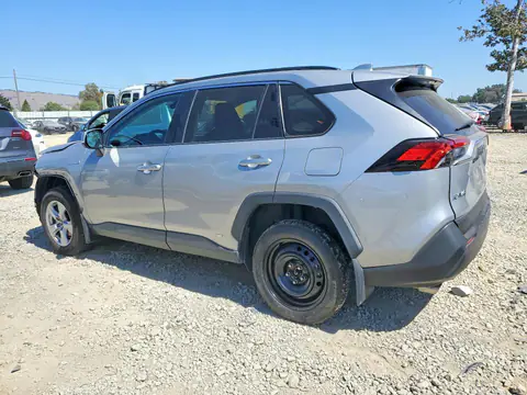 2T3MWRFV1LW093702 — 2020 Toyota RAV4, zdjęcie 2 z Copart 20.10.2026, Przód