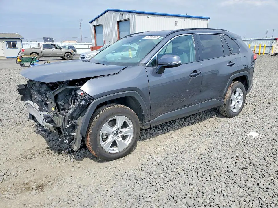 2T3P1RFV2LC095830 Toyota RAV4 2020 — Front end damage, before-repair photo