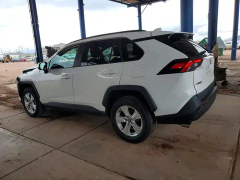 2T3P1RFV0MW160240 — 2021 Toyota RAV4, photo 2 from Copart 20.10.2026, Front end