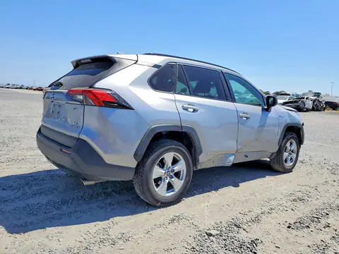 4T3LWRFV8MU038824 — 2021 Toyota RAV4, photo 3 from Copart 13.10.2026, Front end