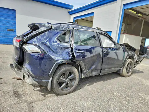 4T3E6RFV6MU016829 — 2021 Toyota RAV4, фото 3 с аукциона Copart 16.10.2026, Опрокидывание