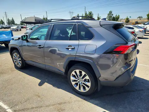 2T3C1RFV3MC140418 — 2021 Toyota RAV4, фото 2 з Copart 20.10.2026, Передня частина