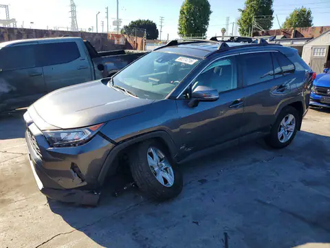 2T3P1RFV9MC194131 — 2021 Toyota RAV4, წინა ნაწილი (Front End), ფოტოები შეკეთებამდე