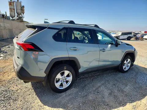 2021 Toyota RAV4 VIN 2T3W1RFV1MW161215 фото 3