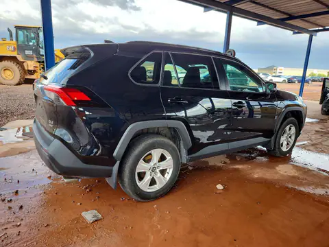 2T3P1RFV2MC166137 — 2021 Toyota RAV4, ფოტო 3, Copart 22.10.2026, დატბორვა