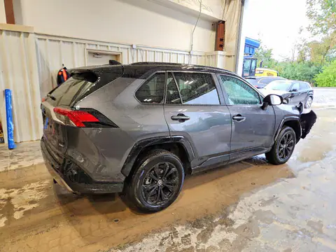 2T3E6RFV7SW085221 — 2025 Toyota RAV4, photo 3 from Copart 21.10.2026, Front end