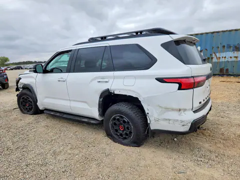 7SVAAABA3TX096897 — 2026 Toyota Sequoia, photo 2 from Copart 16.10.2026, Front end