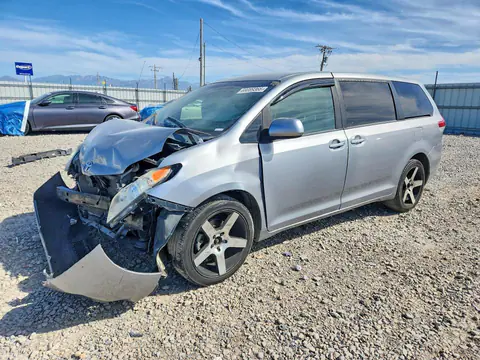 2012 TOYOTA SIENNA VIN 5TDKA3DC1CS015121 фото 1