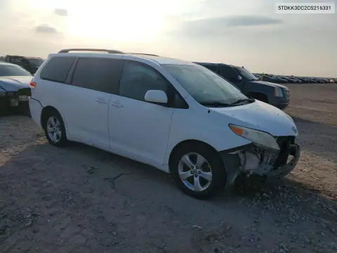 5TDKK3DC2CS216331 — 2012 Toyota Sienna, фото 4 с аукциона Copart 22.10.2026, Передняя часть