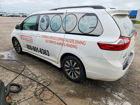 2018 TOYOTA SIENNA VIN 5TDJZ3DC0JS204859 фото 2