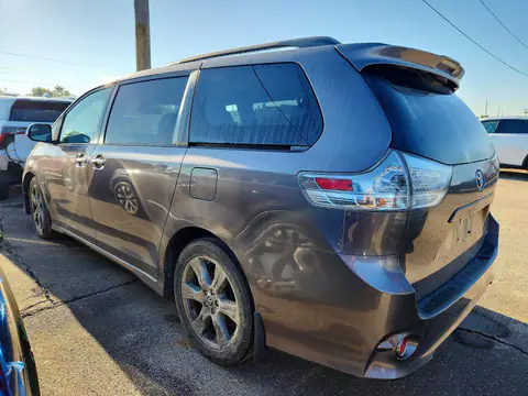 2018 TOYOTA SIENNA VIN 5TDXZ3DC8JS949742 фото 2