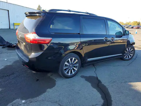 5TDDZ3DC1JS206939 — 2018 Toyota Sienna, photo 3 from Copart 16.10.2026, Front end