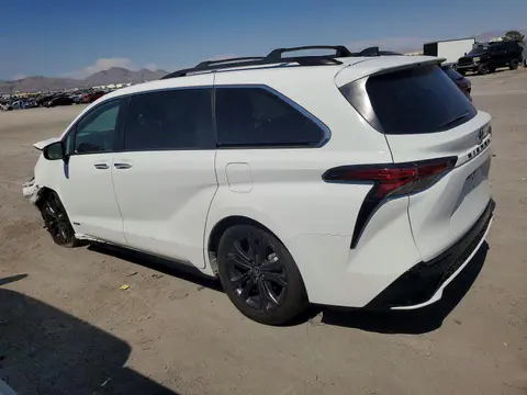 2021 Toyota Sienna VIN 5TDDRKEC7MS053061 фото 2