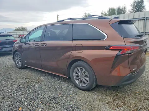 5TDBSKFC6MS036441 — 2021 Toyota Sienna, foto 2 de Copart 26.10.2026, Parte delantera